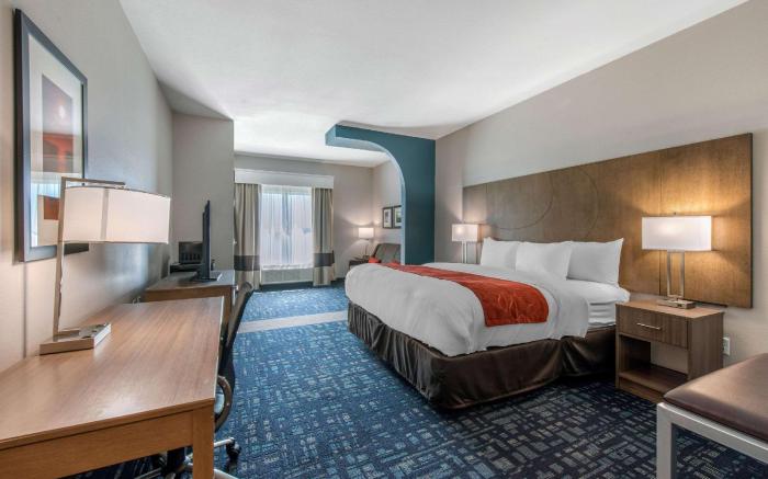 Comfort Suites Fort Lauderdale Airport & Cruise Port