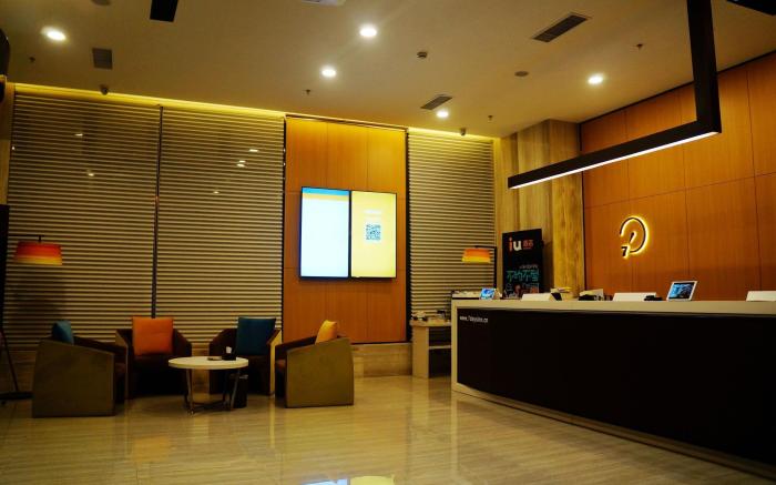 IU Hotel Shenyang Railway Station SK Passenger Station