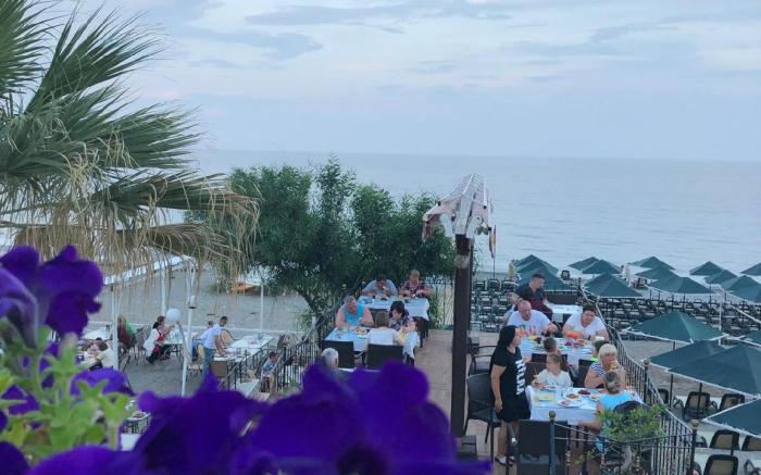 Alleria Belport Beach Hotel