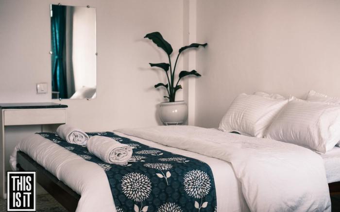 This is it Beachfront - Rooms, Cafe & Events