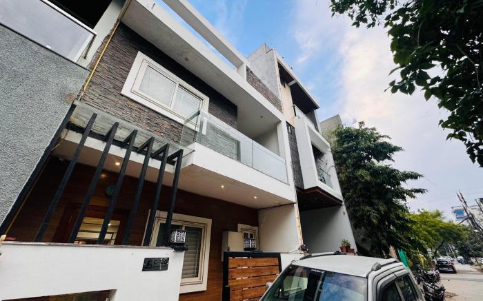 Home Escape 3BHK Luxury Duplex, Vijay Nagar