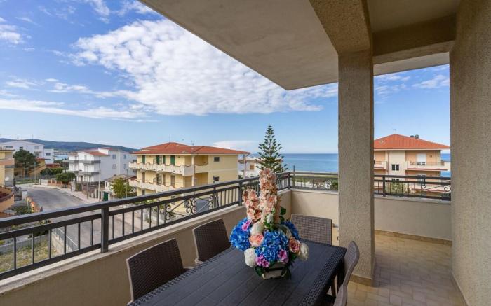 attico vista mare
