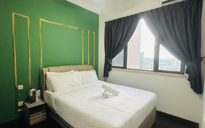 Artisan 3BR unit at R&F Princess by ANJU