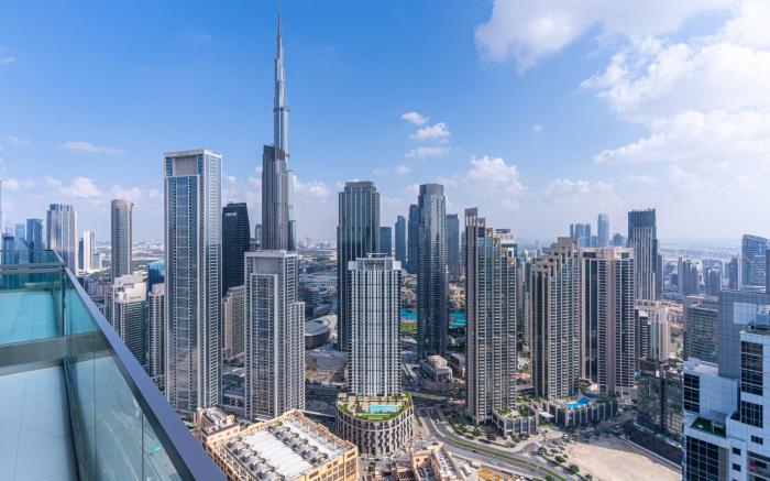 Luxury living I Burj Khalifa & City skyline view 