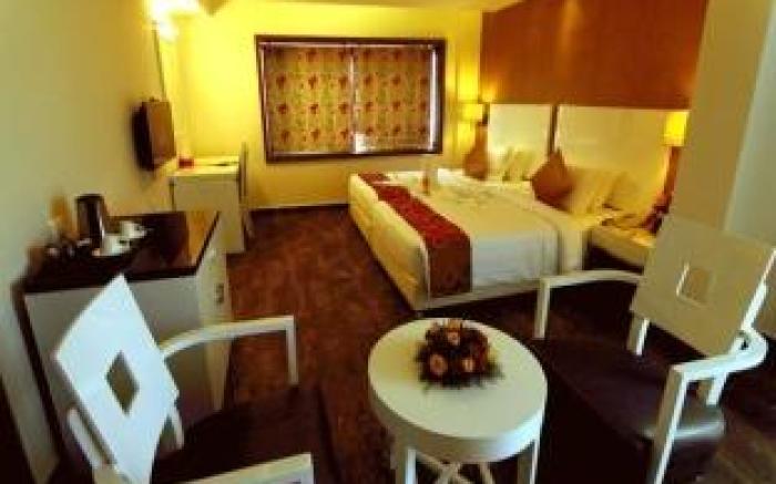 Paravoor Galaxy Hotel