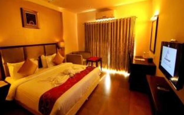 Paravoor Galaxy Hotel