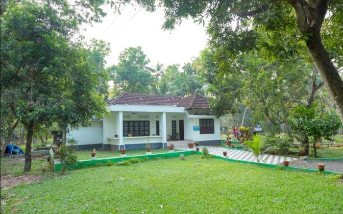 AquaLillies Water Front Heritage Homestay