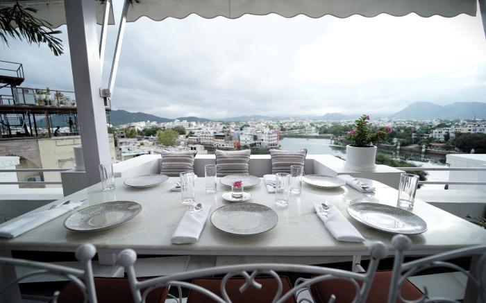 Grandrosse Boutique - Pichola Lake Facing Hotel 