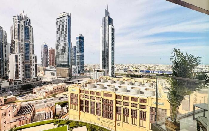 OYO HOME 1350 Premium 1-bed Apt Burj Crown