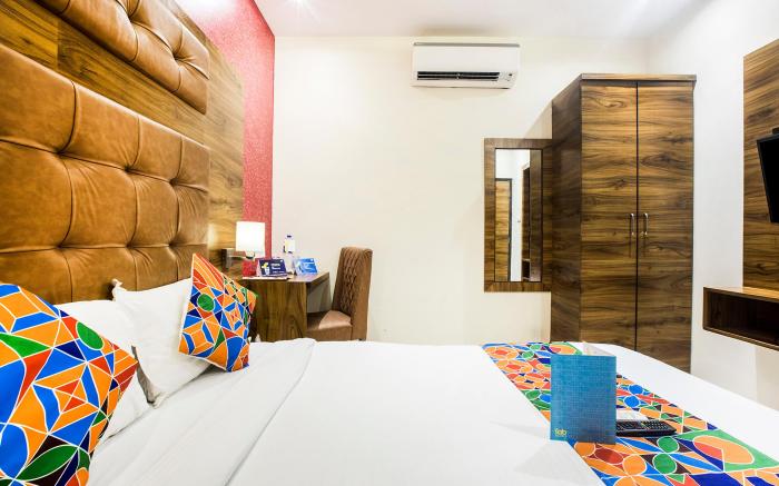 FabHotel Amour - Nr. Mumbai International Airport