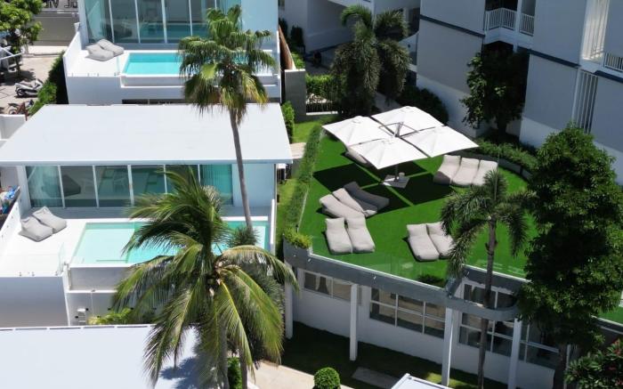Replay Pool Villa 