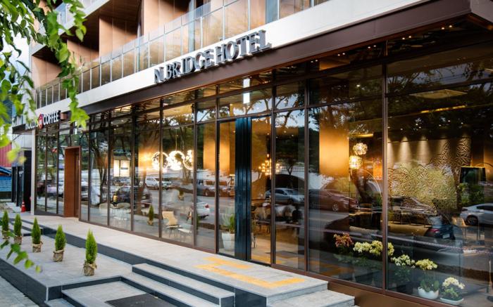 N Bridge Hotel