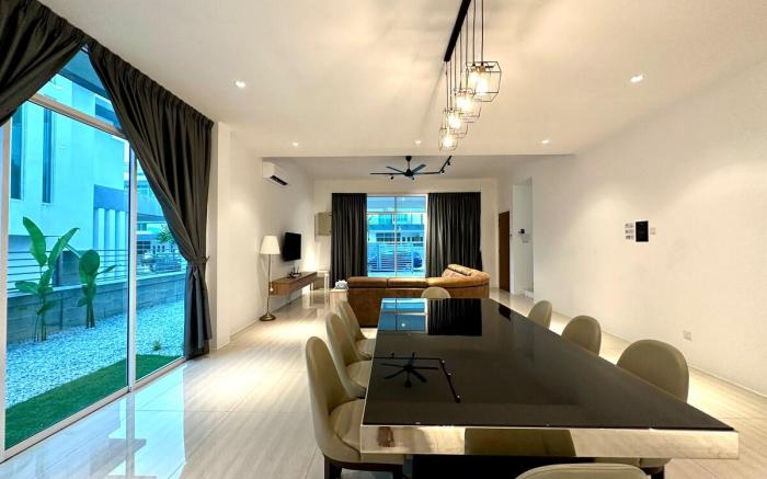 BNB Luxe Homestay @ Rawang (pool, 18 pax)