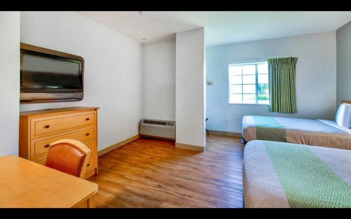 OYO Townhouse Sulphur, LA Extended Stay