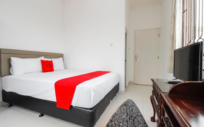 RedDoorz near UPH Karawaci 2