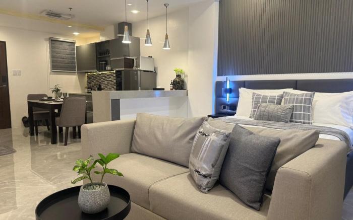 Modern Smart Studio Unit: Bachelor’s Paradise
