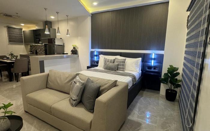 Modern Smart Studio Unit: Bachelor’s Paradise