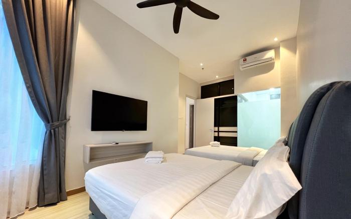 8-10 PAX PENTHOUSE MELAKA 3 BEDROOMS 2 CARPARKS 