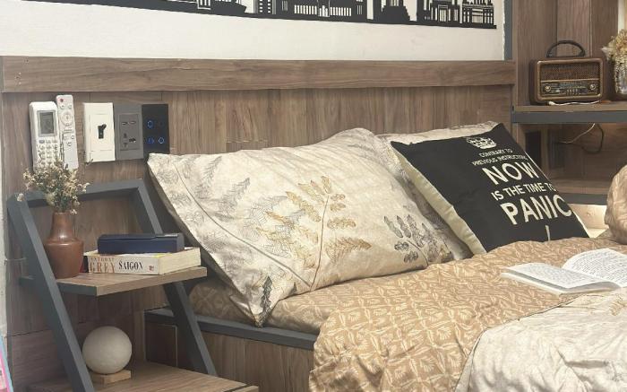 Tom's house 270