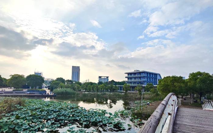 Hanting Hotel Yixing Guanlin Town