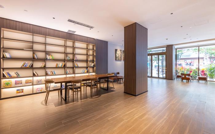 Hanting Hotel Lanzhou Dongfanghong Square Metro Station