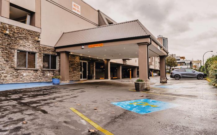 SureStay Plus by Best Western Coquitlam