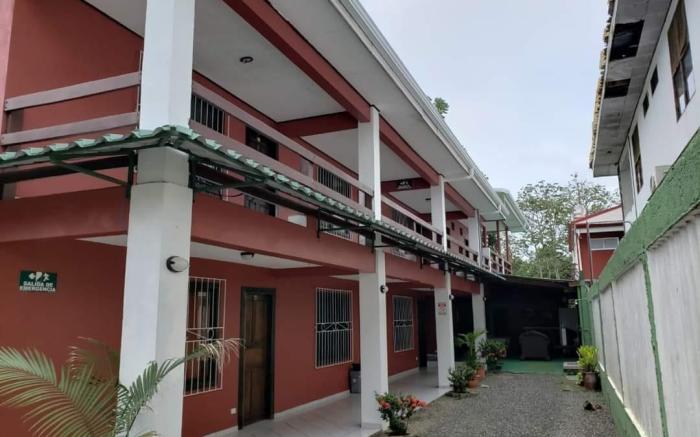 Hotel Cabinas Jacomar