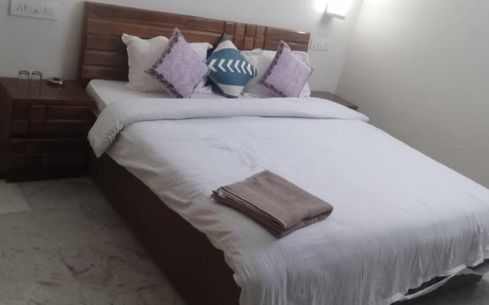 Goroomgo Marina Hills Resort Solan