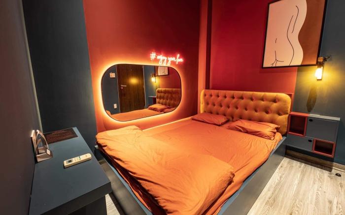 18 Plus Hotel