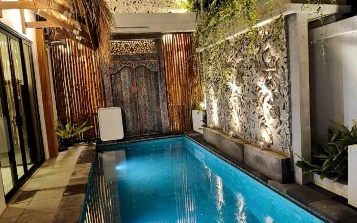 The Umane Luxury Balinese Private Pool Villa 5BR