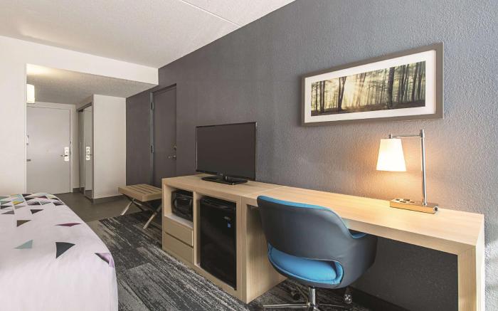 Baymont by Wyndham White Plains - Elmsford