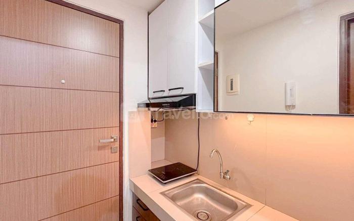 Comfort Studio Room at Vida View By Travelio
