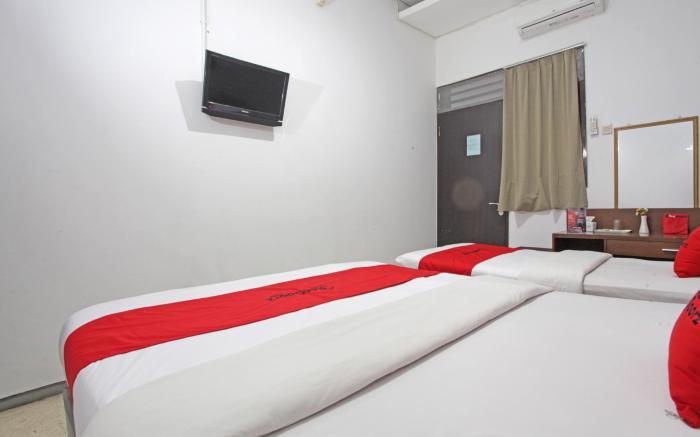 RedDoorz @ Soekarno Hatta 2