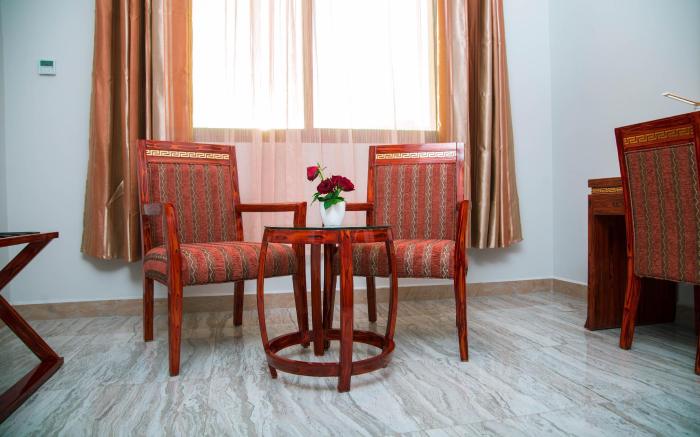 Tiffany Diamond Hotels - Makunganya Street