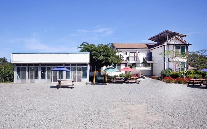 Aquapia House