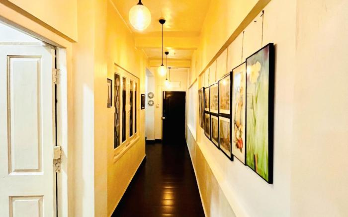 Ballygunge Two Bedroom 1000sqft flat main rd