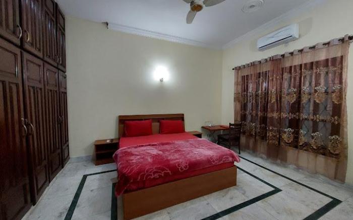 City Home Guest House F-8/1
