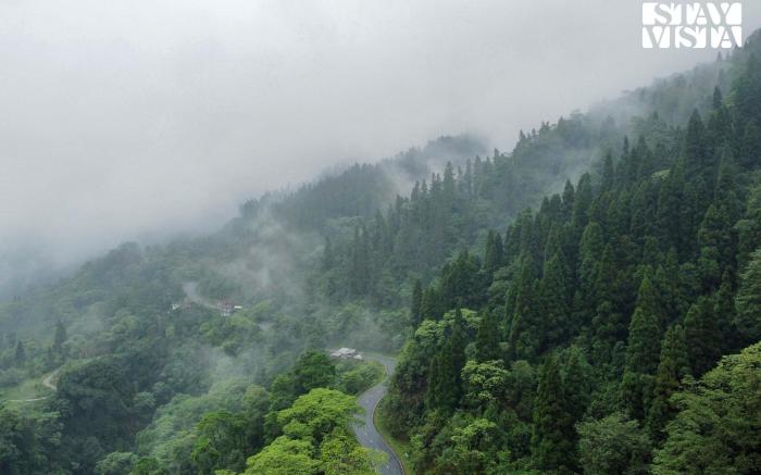 Forktail House with Swimming Pool at Kalimpong by StayVista