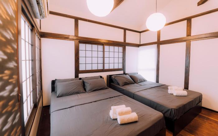 Ninja house with Wooden and Iron Bath 