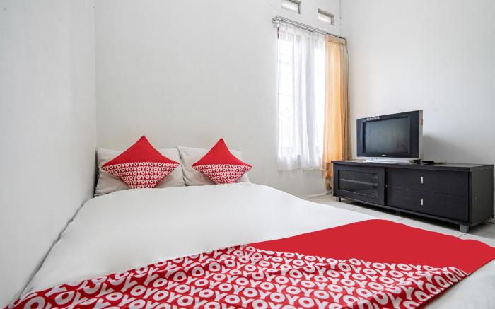 OYO 94102 Kuningan Guest House Syariah