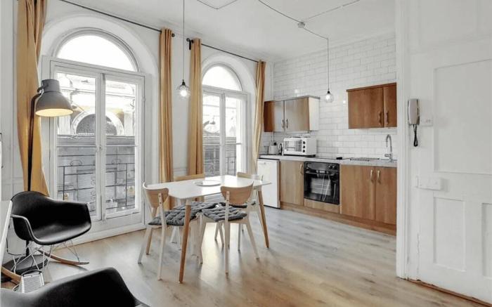Contemporary 2Bed & 2Bath Flat in Barbican