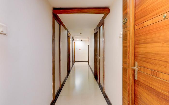 Super Townhouse Arcot Road Near Kauvery hospital