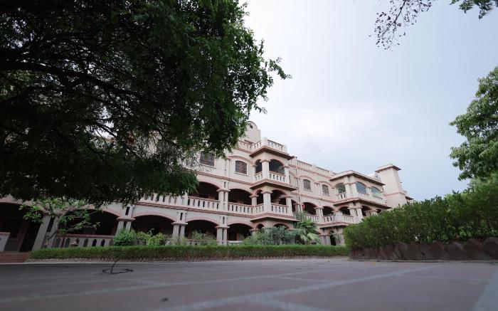 MVT Guesthouse & Restaurant