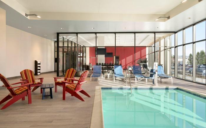 Home2 Suites by Hilton Woodland Hills 