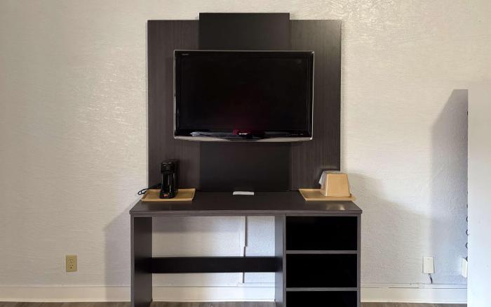 Studio 6  Tallahassee, FL – North Monroe