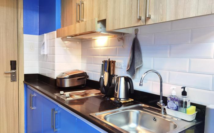 Shore Residence Direct to Pool Premium