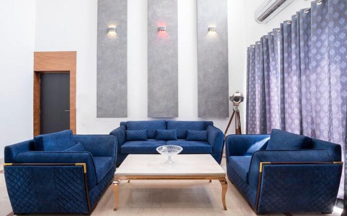 3BHK 2Floor Apartment,Luxury Parties,Iconic Tower