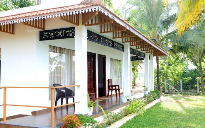Riverview villa