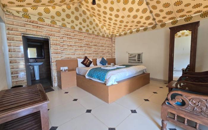 Emirates Luxury Desert Camp