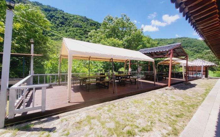 Hwanggung Hanok Pension